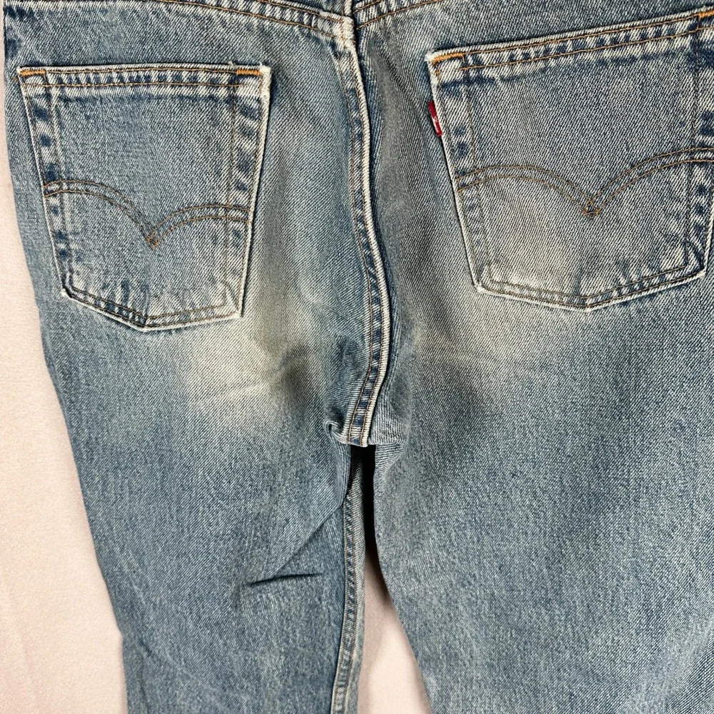 VTG Levis 505 Jeans Mens W31 Straight Light Wash Blue Denim Batwing tag 0902 GUC